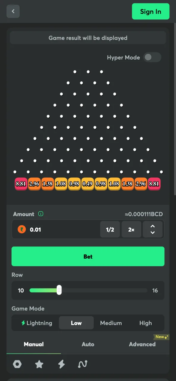 Low difficulty screen of the Plinko game on BC Game.